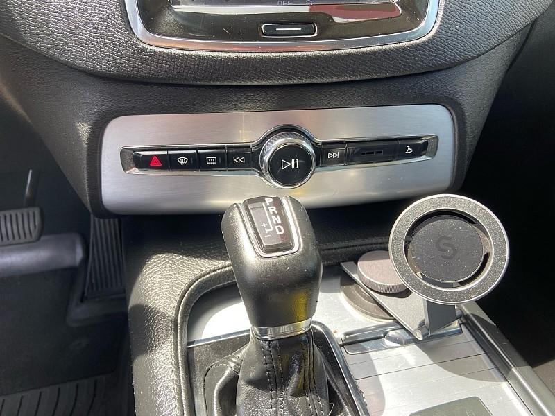 Volvo XC90 T5 Momentum 2018