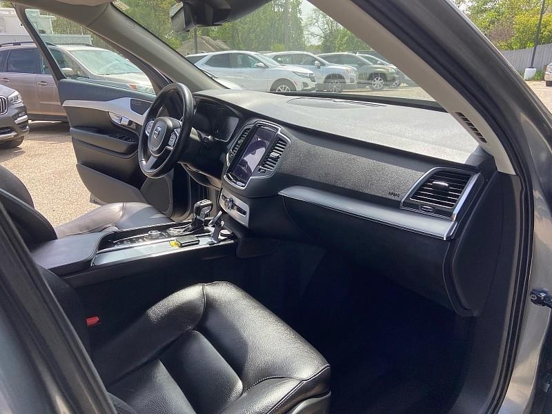 Volvo XC90 T5 Momentum 2018