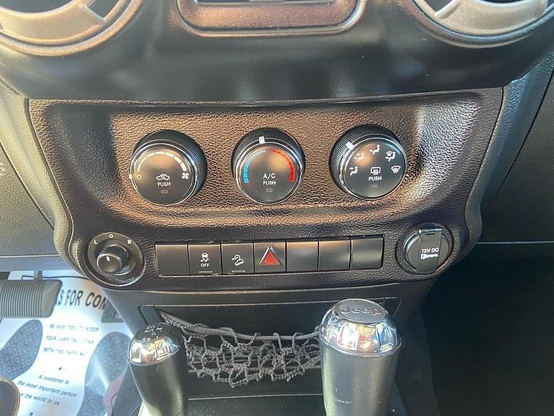 Jeep Wrangler Unlimited Sport 4WD 2014