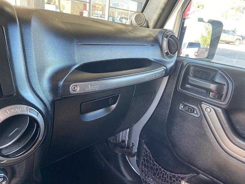 Jeep Wrangler Unlimited Sport 4WD 2014