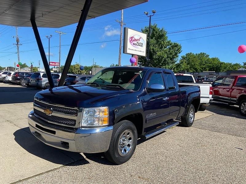 Chevrolet Silverado 1500 LS Extended Cab 4WD 2012