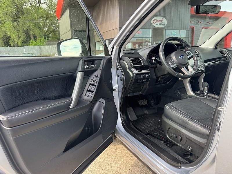 Subaru Forester 2.5i Limited 2017