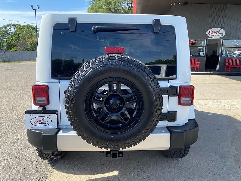 Jeep Wrangler Unlimited Sahara 4WD 2013