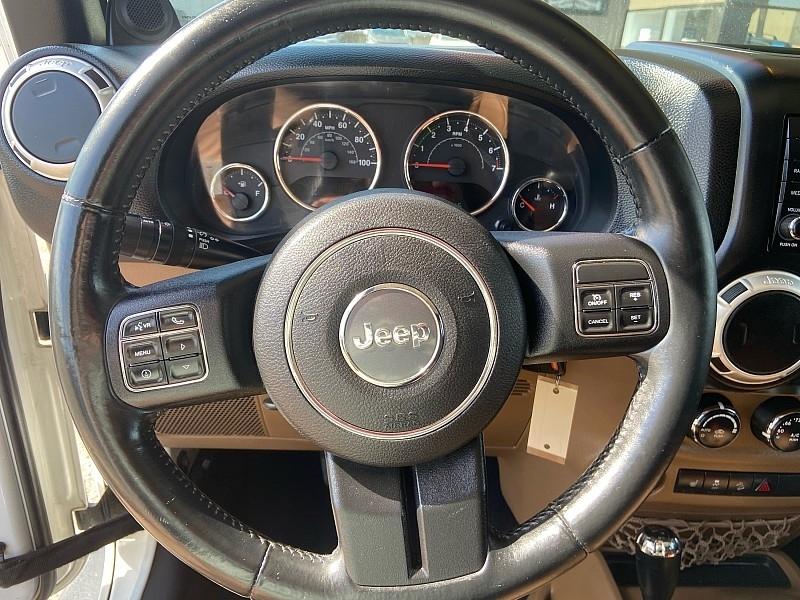 Jeep Wrangler Unlimited Sahara 4WD 2013