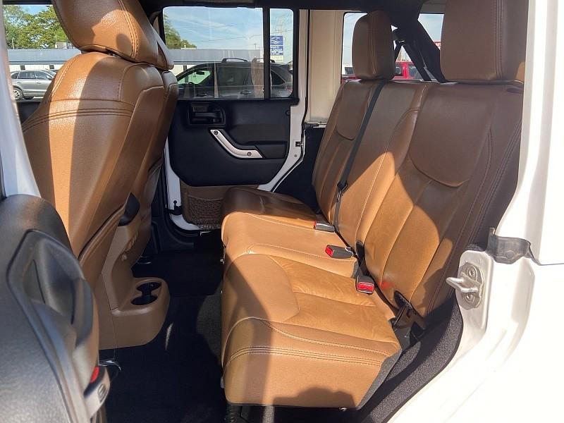 Jeep Wrangler Unlimited Sahara 4WD 2013
