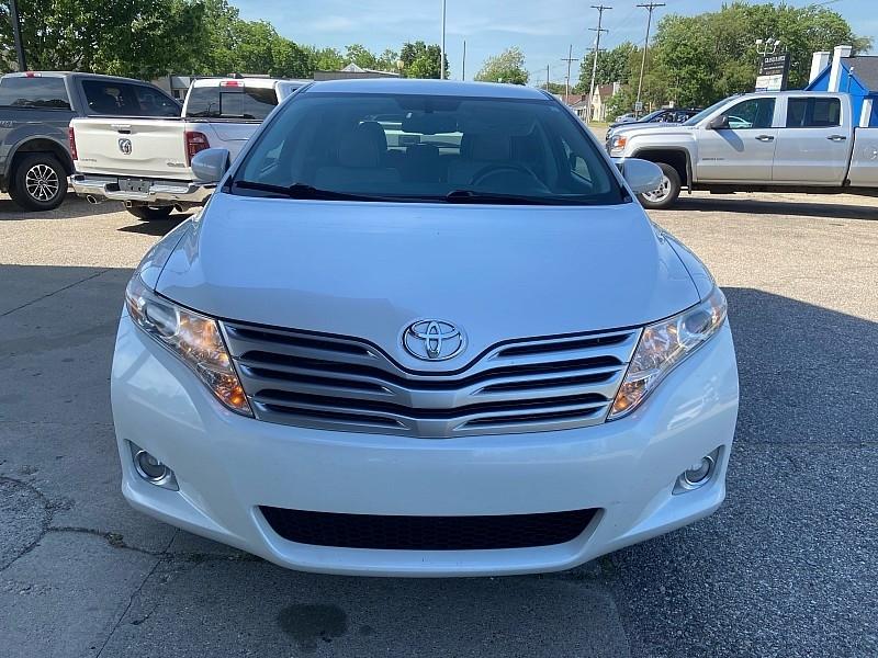 Toyota Venza XLE I4 FWD 2012