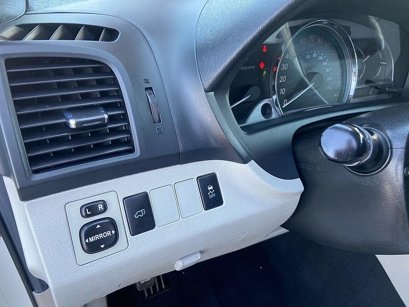 Toyota Venza XLE I4 FWD 2012