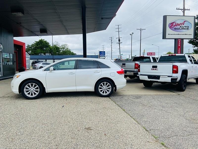 Toyota Venza XLE I4 FWD 2012