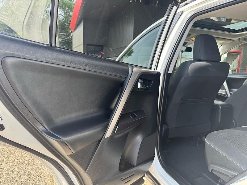 Toyota RAV4 XLE AWD 2018
