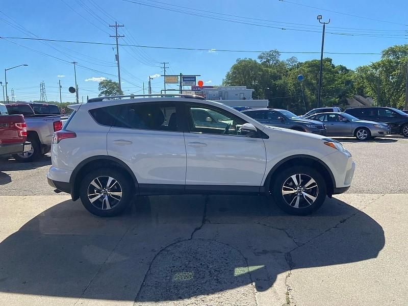 Toyota RAV4 XLE AWD 2018