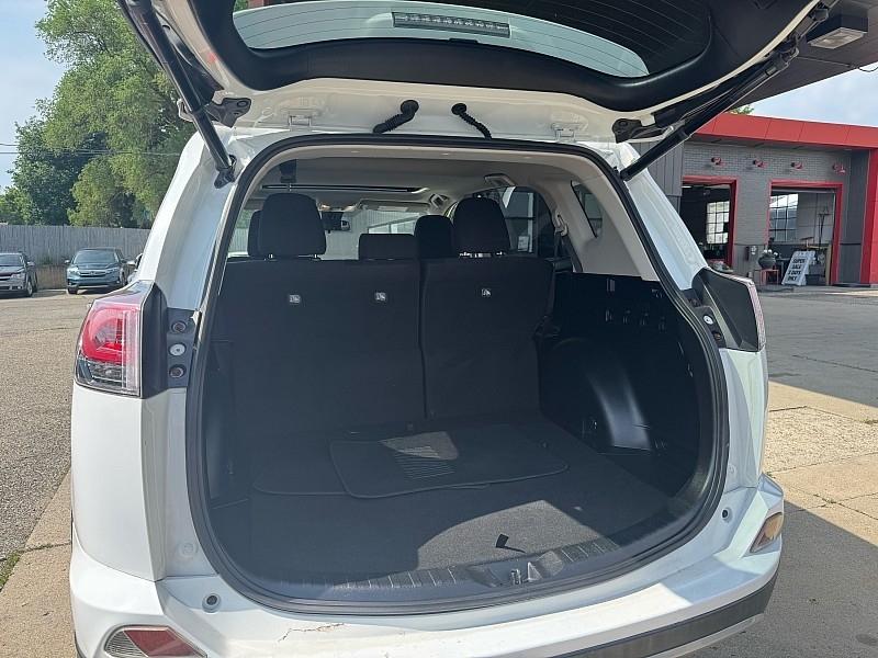 Toyota RAV4 XLE AWD 2018