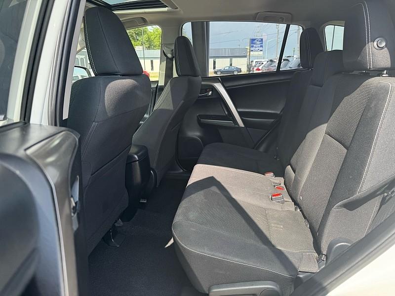 Toyota RAV4 XLE AWD 2018