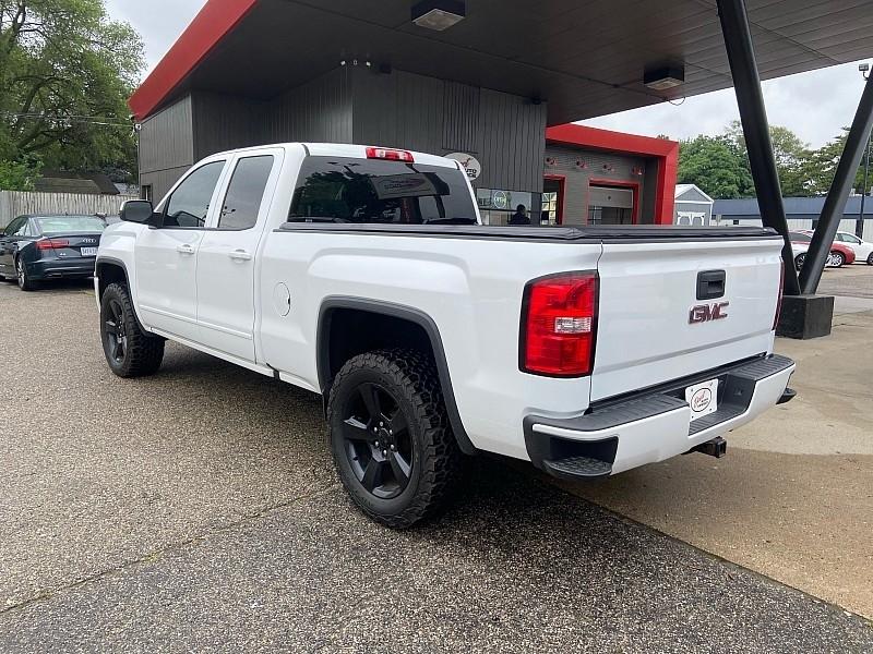 GMC Sierra 1500 Base Double Cab 4WD 2018