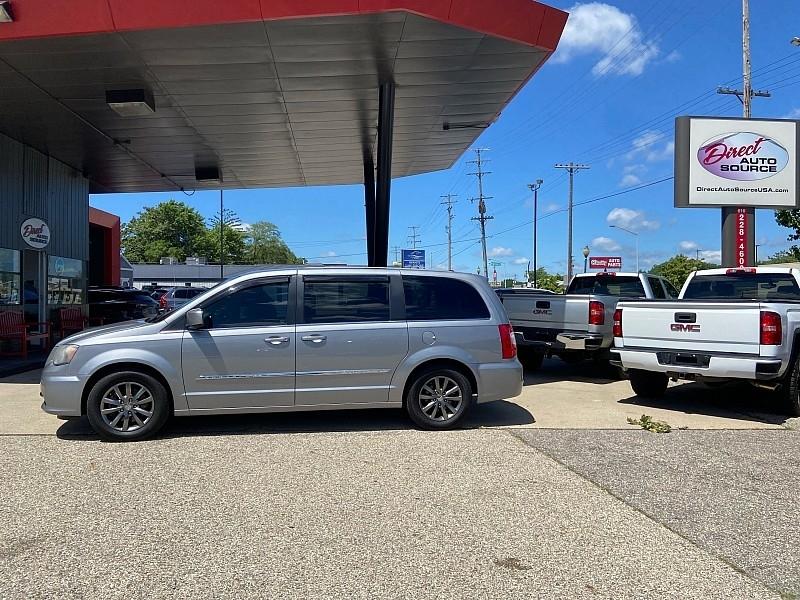 2015 Chrysler Town & Country 