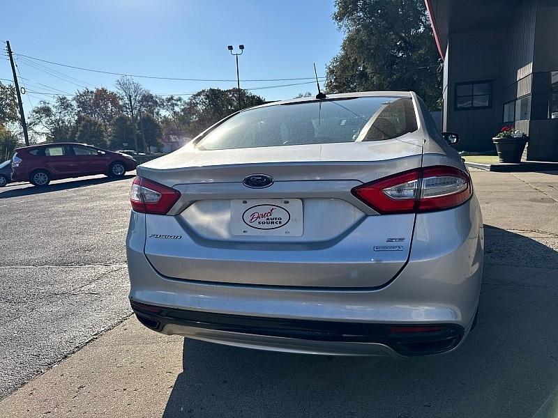 Ford Fusion 4dr Sdn I4 SE FWD 2013