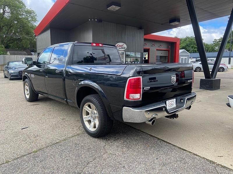 RAM 1500 Laramie Crew Cab LWB 4WD 2017
