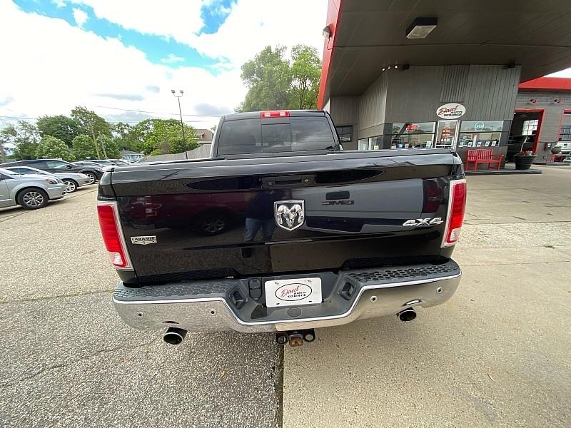 RAM 1500 Laramie Crew Cab LWB 4WD 2017