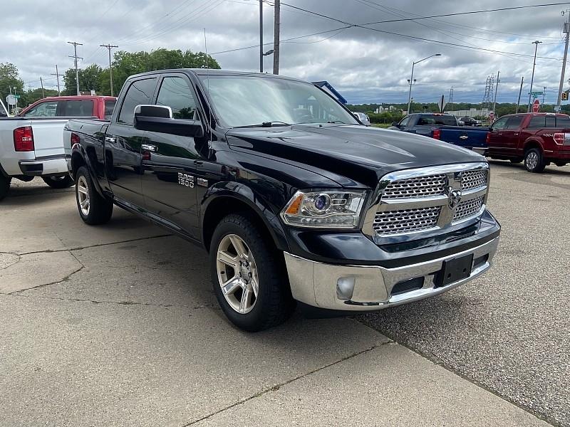 RAM 1500 Laramie Crew Cab LWB 4WD 2017