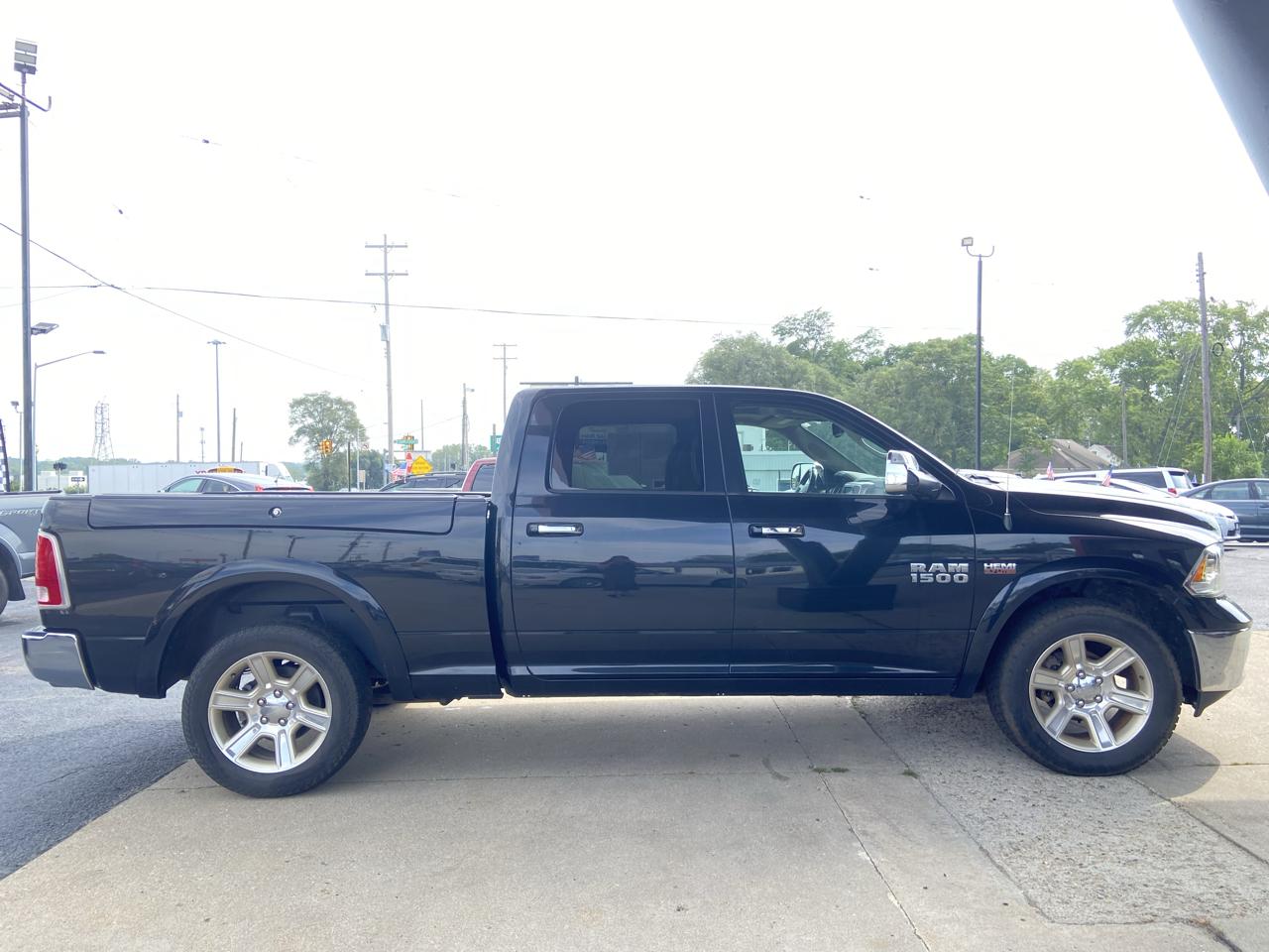 RAM 1500 Laramie Crew Cab LWB 4WD 2017