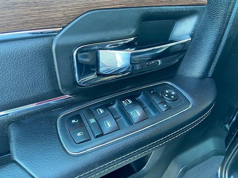 RAM 1500 Laramie Crew Cab LWB 4WD 2017