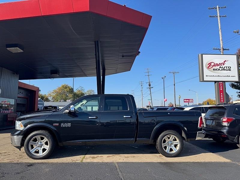 2017 RAM 1500 Laramie Crew Cab LWB 4WD