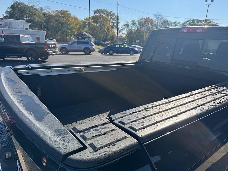 RAM 1500 Laramie Crew Cab LWB 4WD 2017