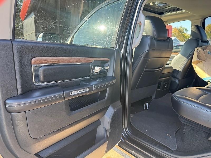 RAM 1500 Laramie Crew Cab LWB 4WD 2017