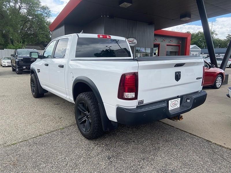 RAM 1500 Classic Tradesman Crew Cab SWB 4WD 2021