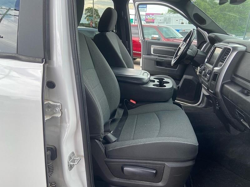 RAM 1500 Classic Tradesman Crew Cab SWB 4WD 2021