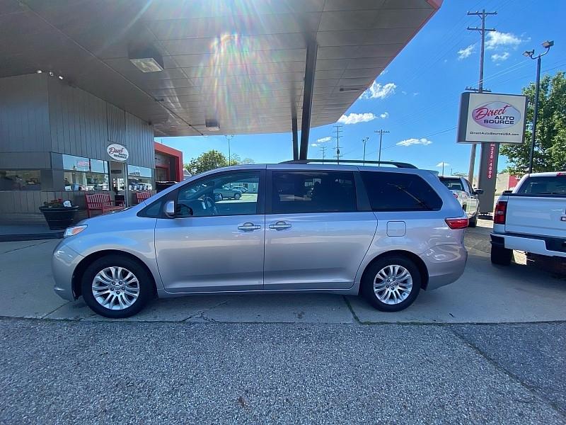 2017 Toyota Sienna Limited Premium 7-Passenger