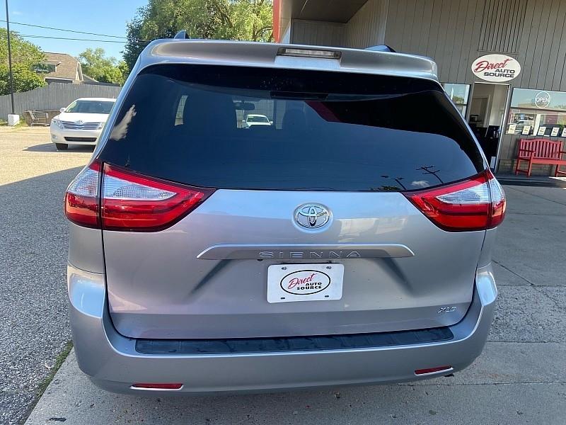Toyota Sienna Limited Premium 7-Passenger 2017