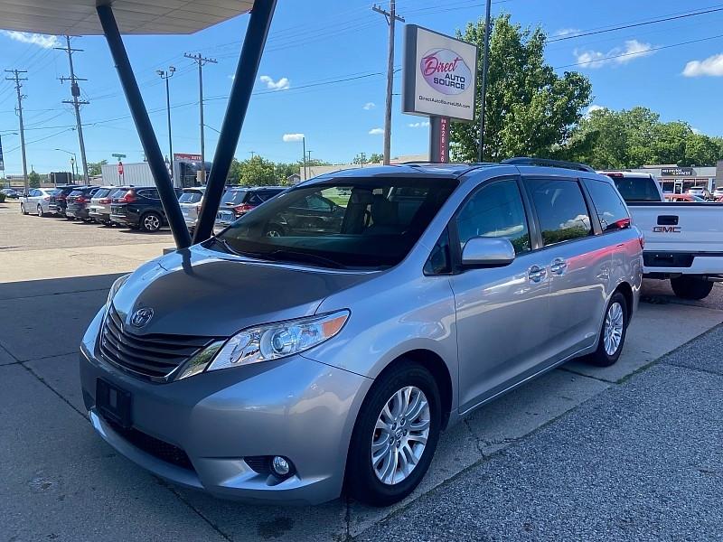 Toyota Sienna Limited Premium 7-Passenger 2017