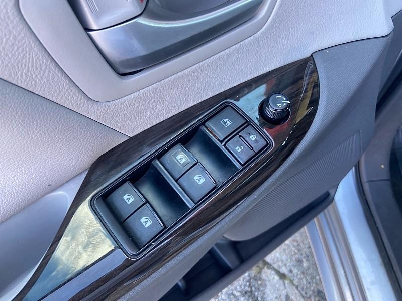 Toyota Sienna Limited Premium 7-Passenger 2017