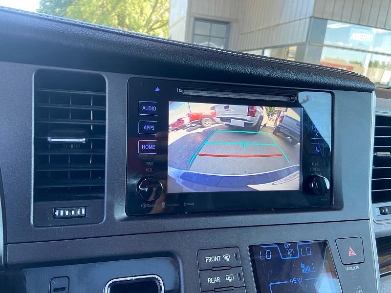 Toyota Sienna Limited Premium 7-Passenger 2017