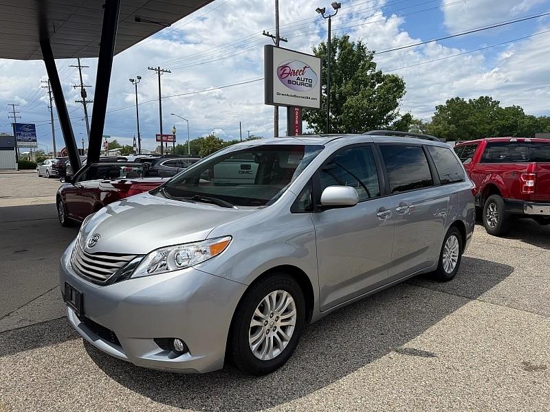 Toyota Sienna Limited Premium 7-Passenger 2017