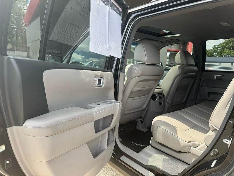 Honda Pilot EX-L 4WD 5-Spd AT 2011