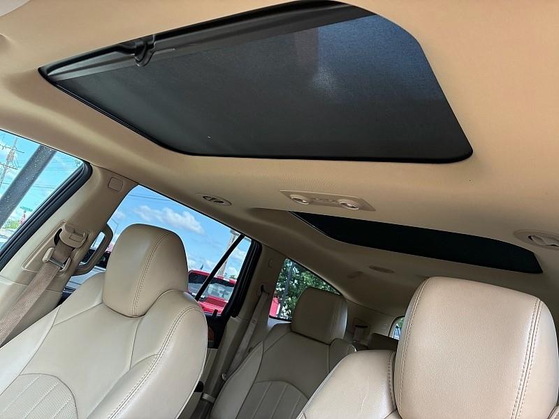 Buick Enclave Leather AWD 2012