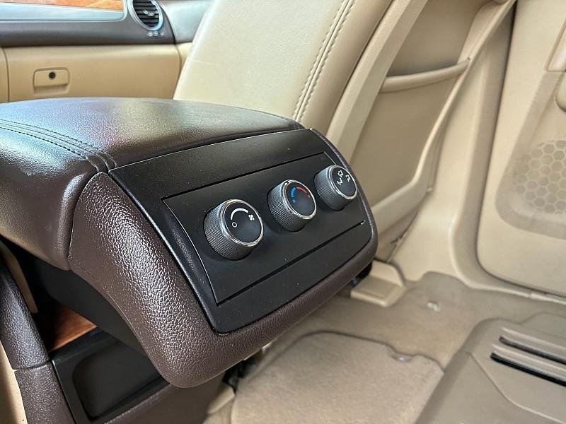 Buick Enclave Leather AWD 2012