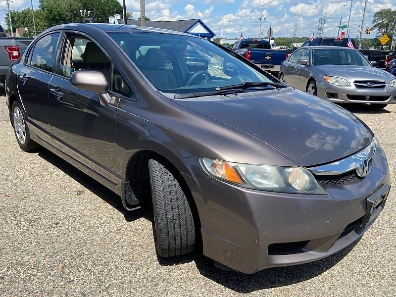 Honda Civic LX Sedan 5-Speed AT 2009