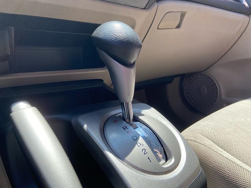 Honda Civic LX Sedan 5-Speed AT 2009