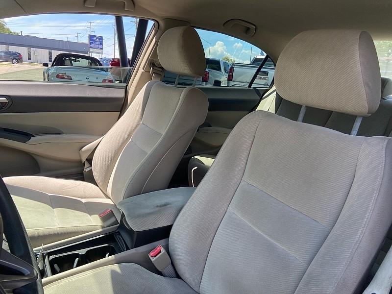 Honda Civic LX Sedan 5-Speed AT 2009