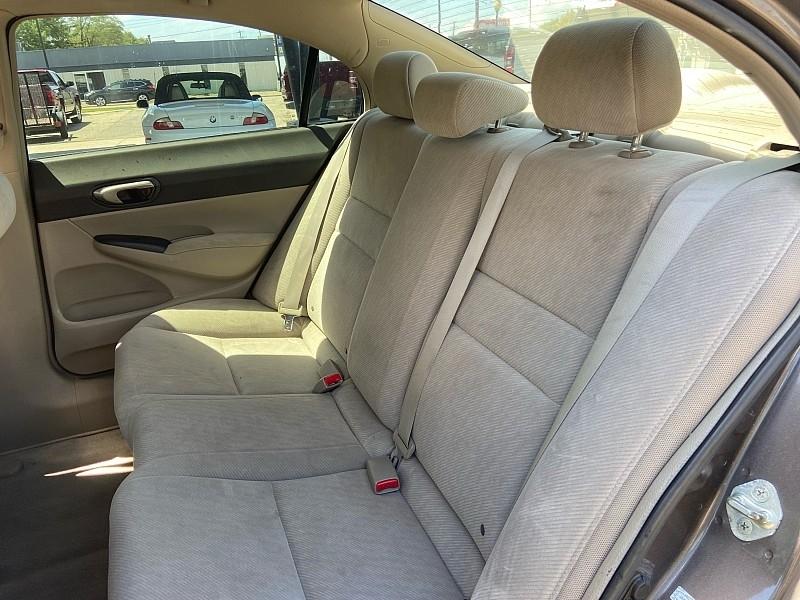 Honda Civic LX Sedan 5-Speed AT 2009