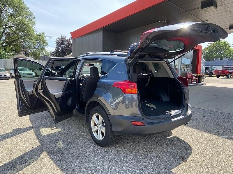 Toyota RAV4 XLE AWD 2014