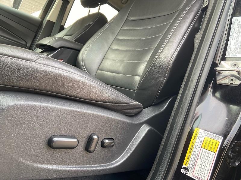 Ford Escape Titanium 4WD 2016