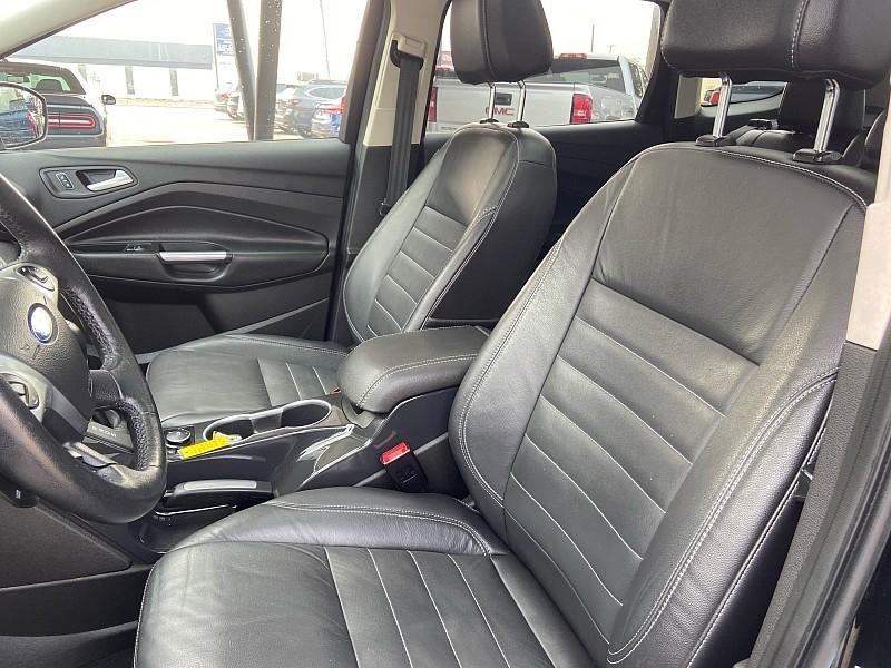 Ford Escape Titanium 4WD 2016
