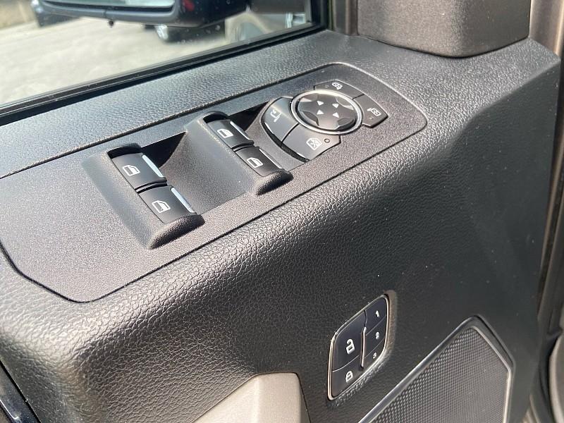 Ford F-150 Lariat SuperCrew 5.5-ft. Bed 4WD 2015