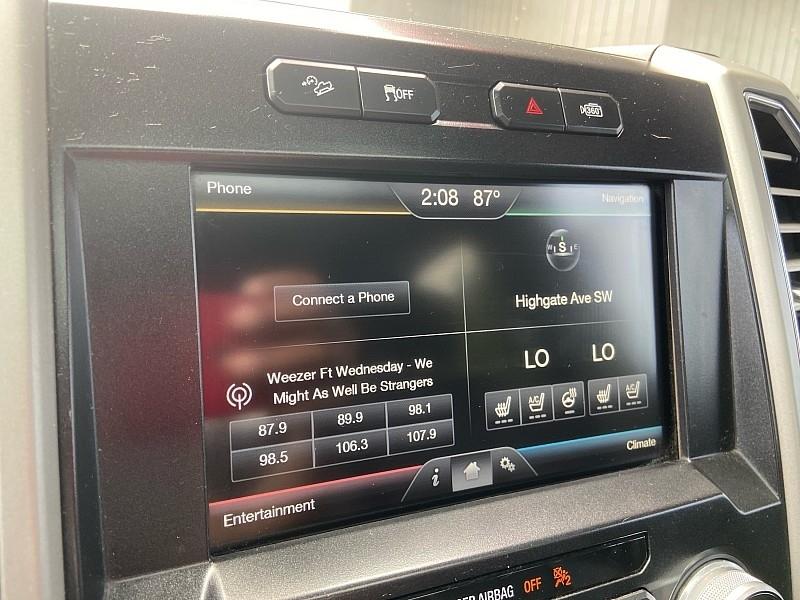 Ford F-150 Lariat SuperCrew 5.5-ft. Bed 4WD 2015