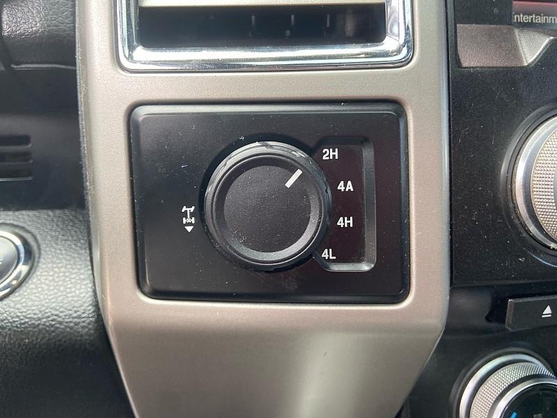 Ford F-150 Lariat SuperCrew 5.5-ft. Bed 4WD 2015