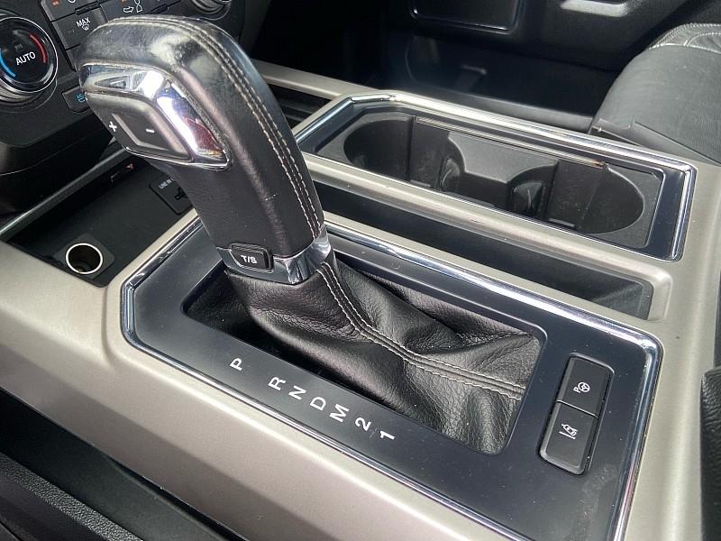 Ford F-150 Lariat SuperCrew 5.5-ft. Bed 4WD 2015