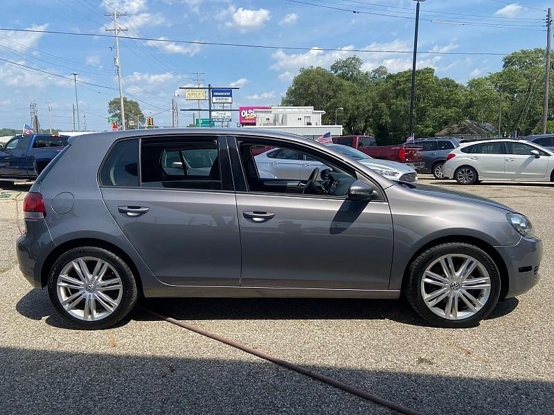 Volkswagen Golf 2.5L 4-Door PZEV 2011